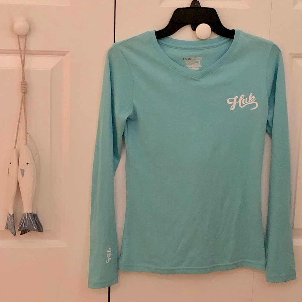 NWOT long sleeve Huk shirt